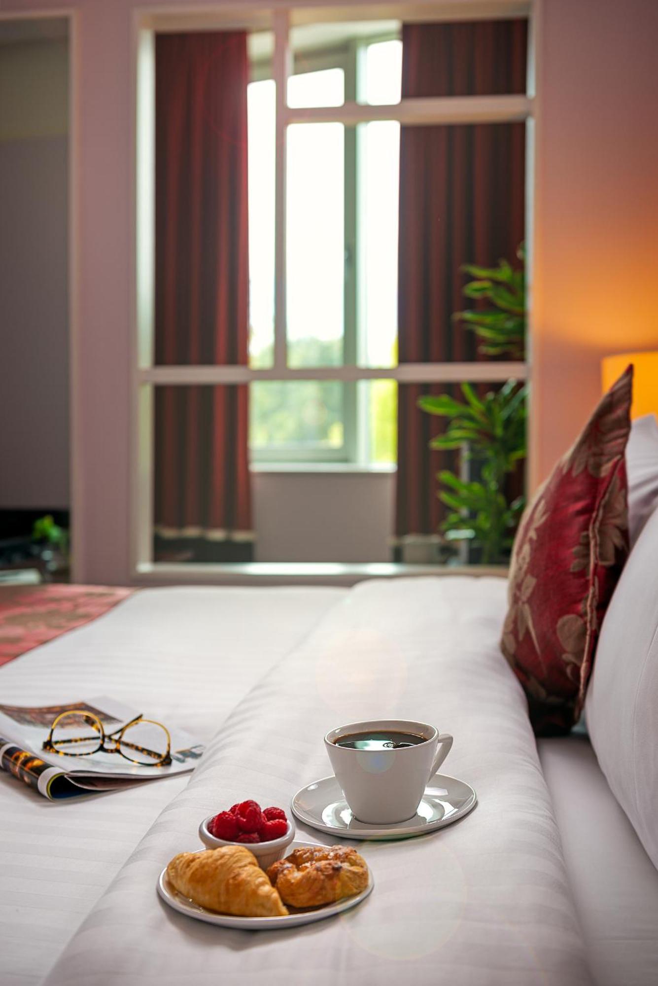 Carlton Hotel Blanchardstown Εξωτερικό φωτογραφία